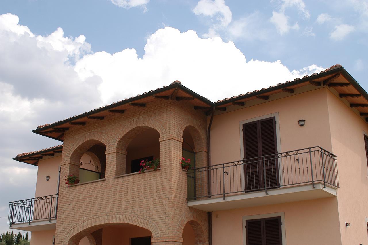 B&B Il Girasole - Rooms & House In Country - 1500 Meters From The City Montepulciano Luaran gambar